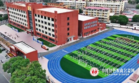 童心飞扬心向党 同心筑梦向未来