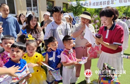“守护盛世花开 成就美好童年”