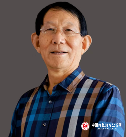 李军强《翰墨书写家国情__镜头摄取生活美——写在薛小虎先生新书付梓之际》