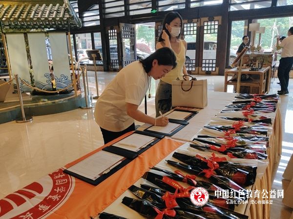 10423287466193282_5.jpg 10423287466193282_5.jpg