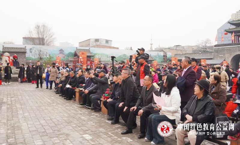 ““学雷锋日暨中国人民解放军长江支队霍县干部南下日” 纪念文艺活动”