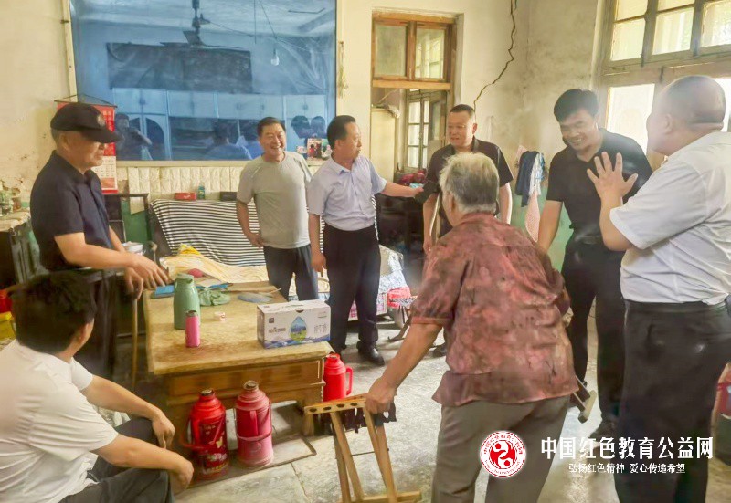 “情系桑梓 初心如炬 ——汶上县枣园王氏祠堂管理中心暖心慰问纪实”